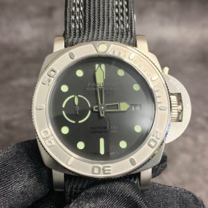 Panerai PAM00687 V7 Super Clone Watch with Cash on Delivery 1142717699 - front view | Panerai