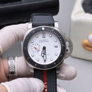 Premium Panerai Luminor 1579 Super Clone Watch with Full Set Packaging 1132587241 - front view | Luminor