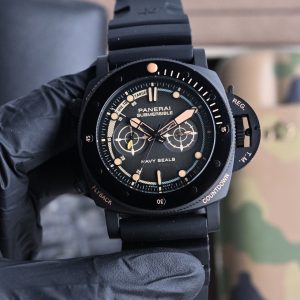 Panerai Submersible 47mm BMG-TECH™ Super Clone Watch with Cash on Delivery 1027775526 - side view | Panerai